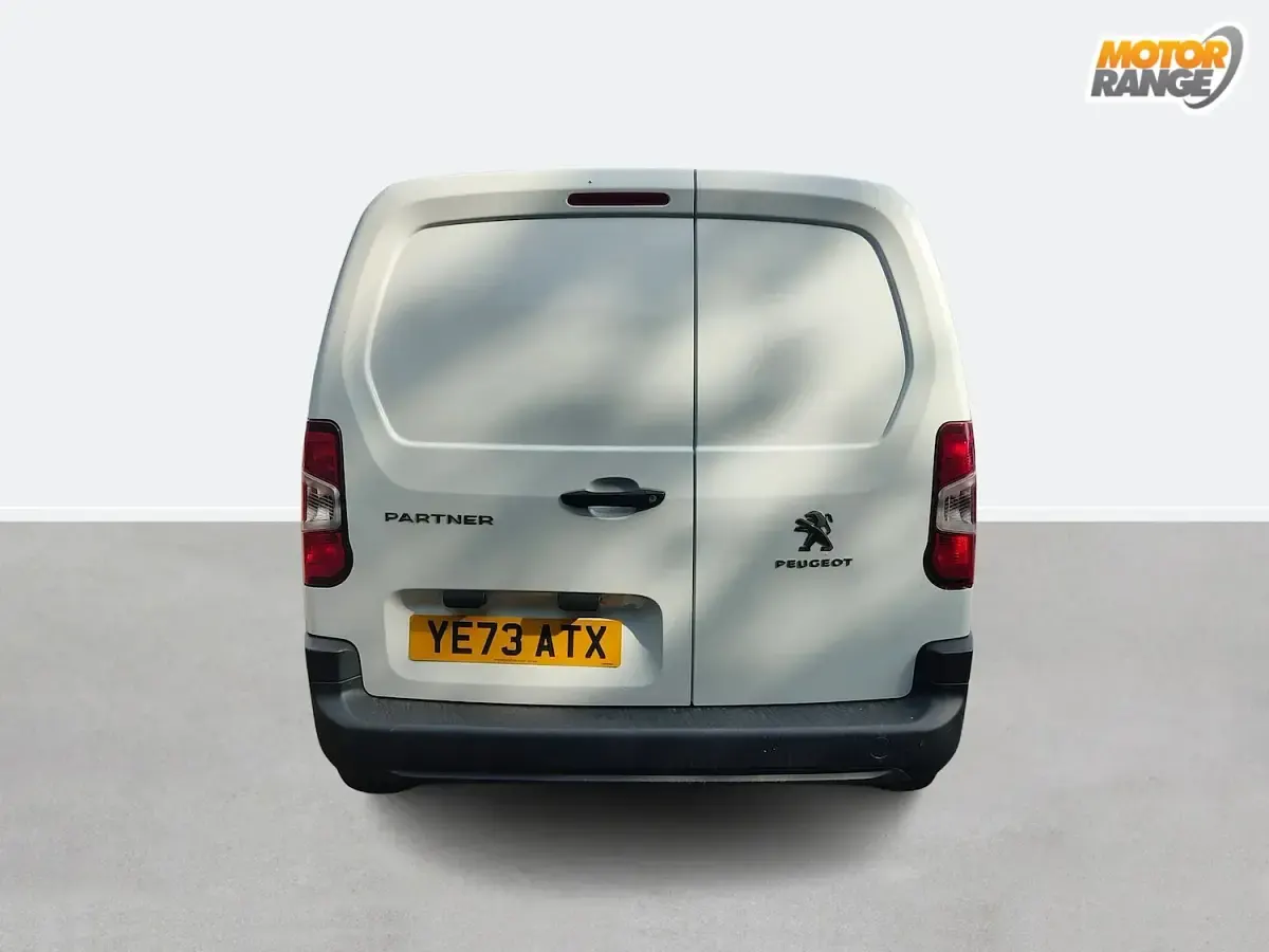 Used Peugeot Partner Premium 2023 White MPV