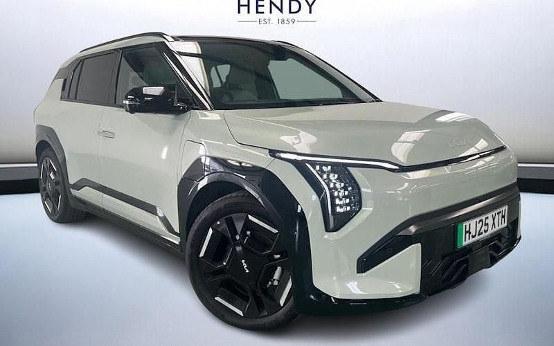 New 2026 Kia EV3 GT-Line S SUV | £37,948 (Fair price) - Image 1/4