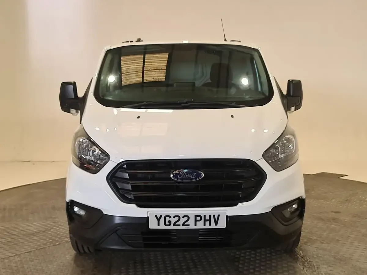 Used Ford Transit Custom 105 HP (77 kW) 2022 White Van