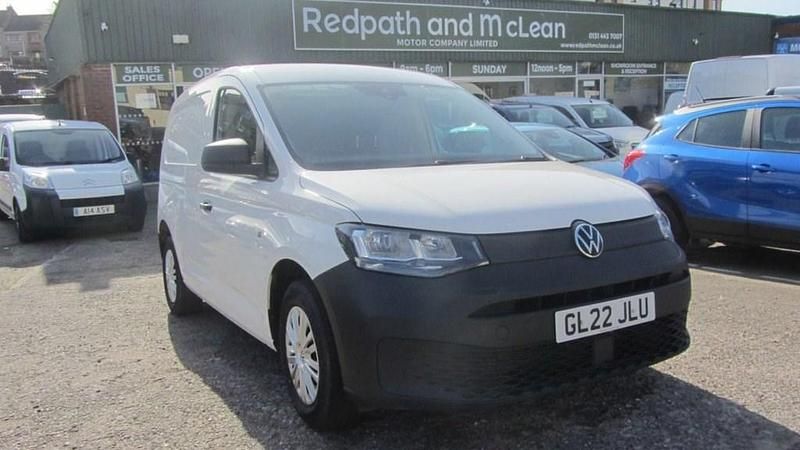 Begagnad VW Caddy S 102 HK (75 kW) 2022 Vit Minibuss