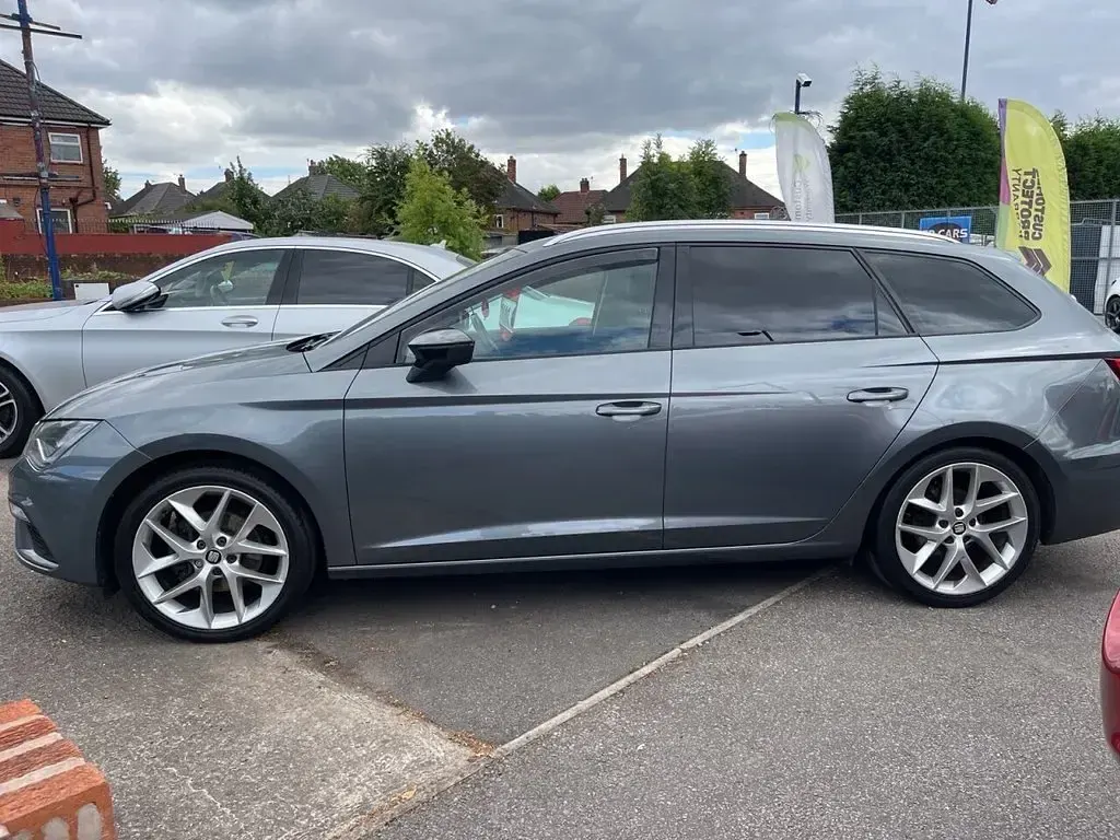 Used Seat Leon ST FR 150 HP (110 kW) 2017 Grey Estate
