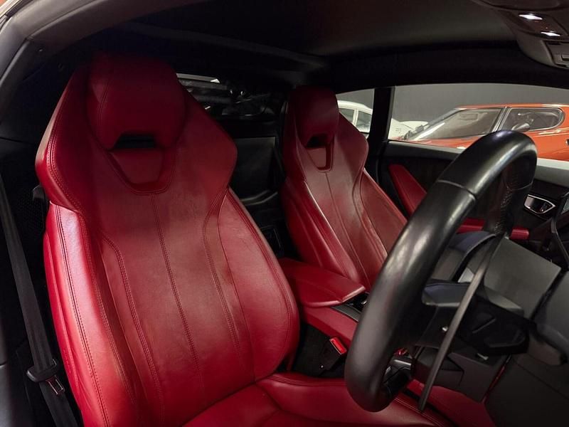 Used Lamborghini Huracán 2015 White Coupe