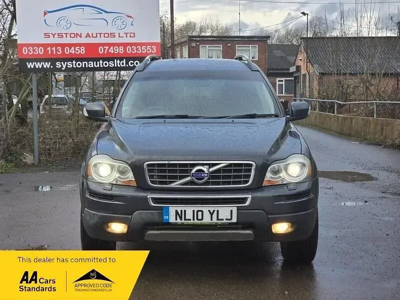 Begagnad Volvo XC90 2010 Grå SUV