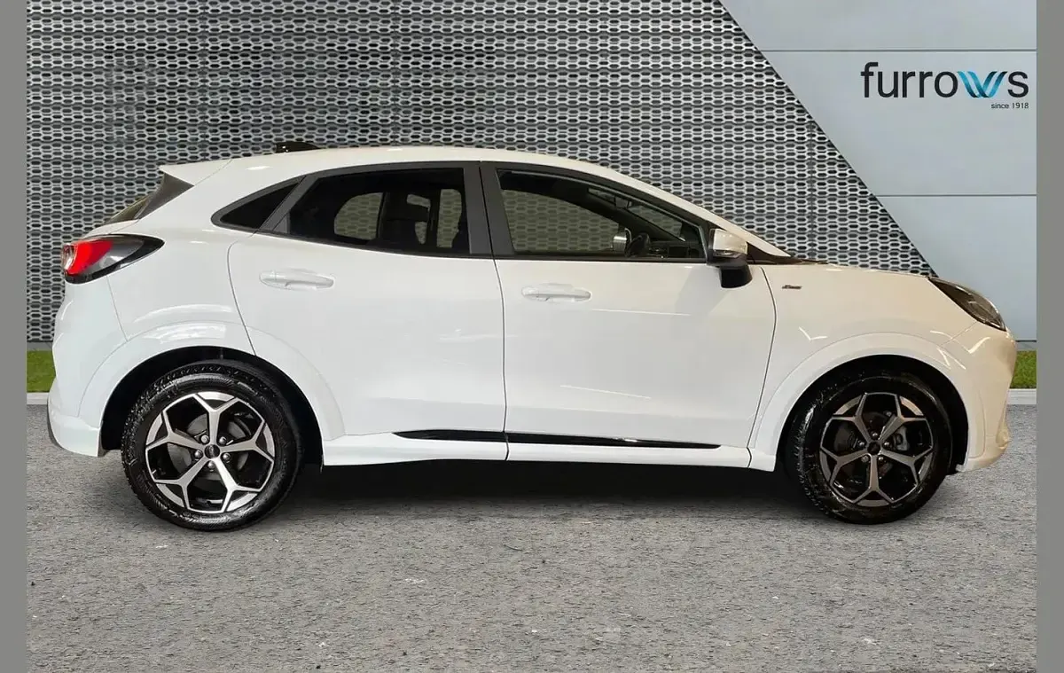 Used Ford Puma ST-Line 123 HP (90 kW) 2024 White SUV
