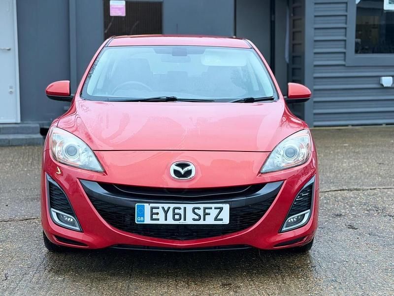 Used Mazda 3 2011 Red Hatchback