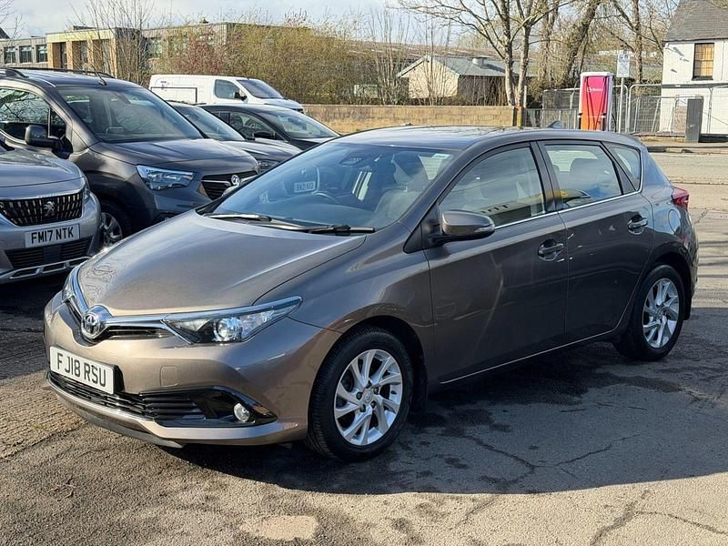 Used Toyota Auris 2018 Bronze Hatchback