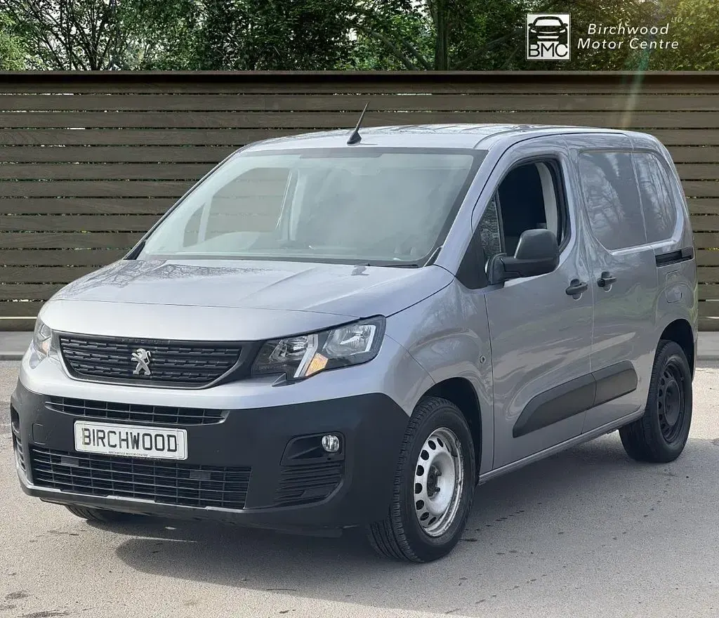 Used Peugeot Partner 2019 Grey MPV