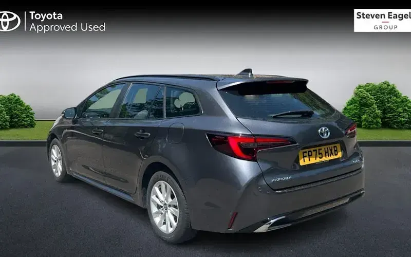 Used Toyota Corolla 178 HP (130 kW) 2025 Grey Estate