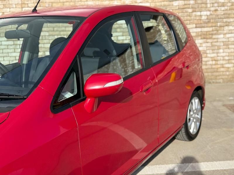 Used Honda Jazz SE 82 HP (60 kW) 2008 Red Hatchback