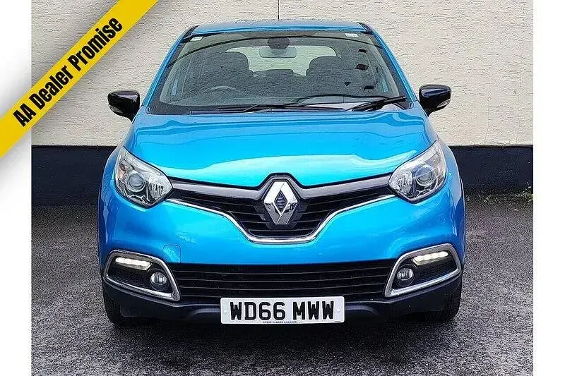 Used Renault Captur Dynamique 90 HP (66 kW) 2017 Blue SUV