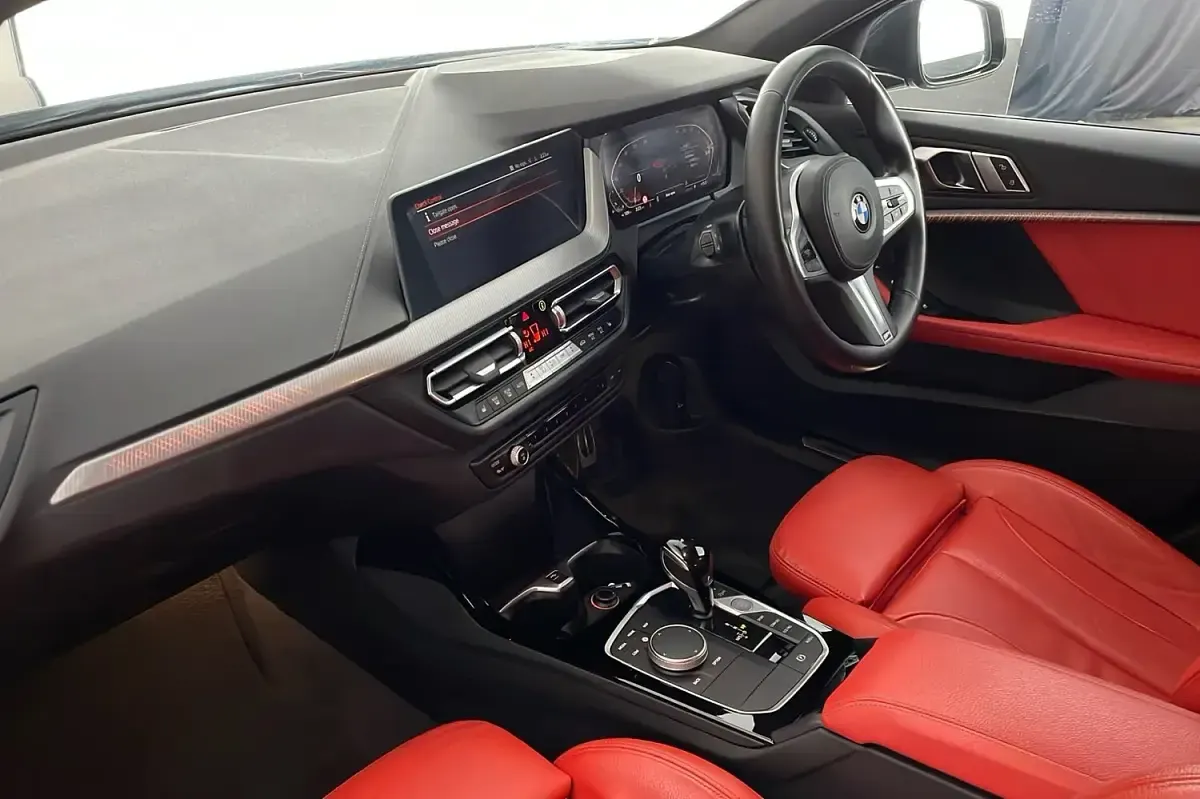 Used BMW 118 M Sport 136 HP (100 kW) 2022 Black Hatchback