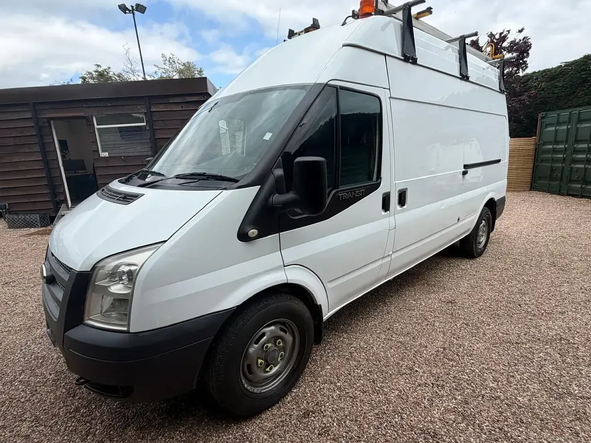 Used Ford Transit 125 HP (91 kW) 2013 White Van
