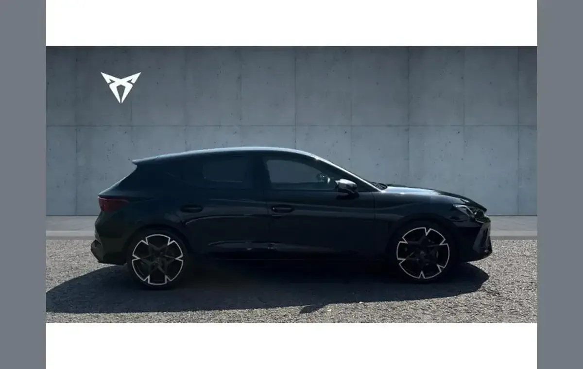 Used Cupra Leon 150 HP (110 kW) 2025 Black Hatchback