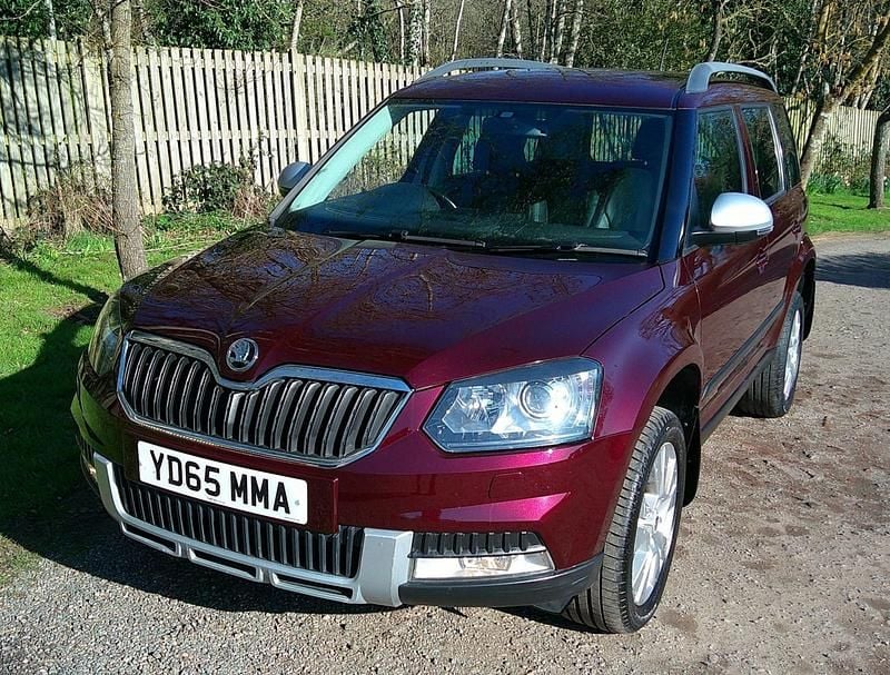 Used Skoda Yeti SE L 2015 Maroon SUV