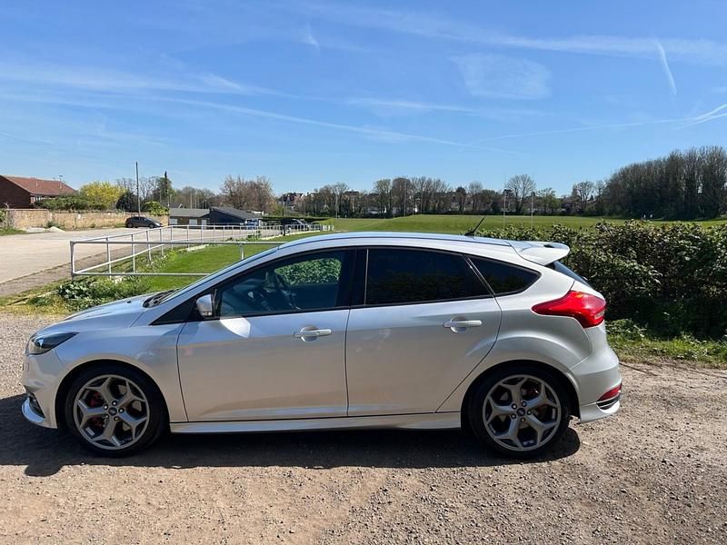 Used Ford Focus ST 2016 Silver Hatchback