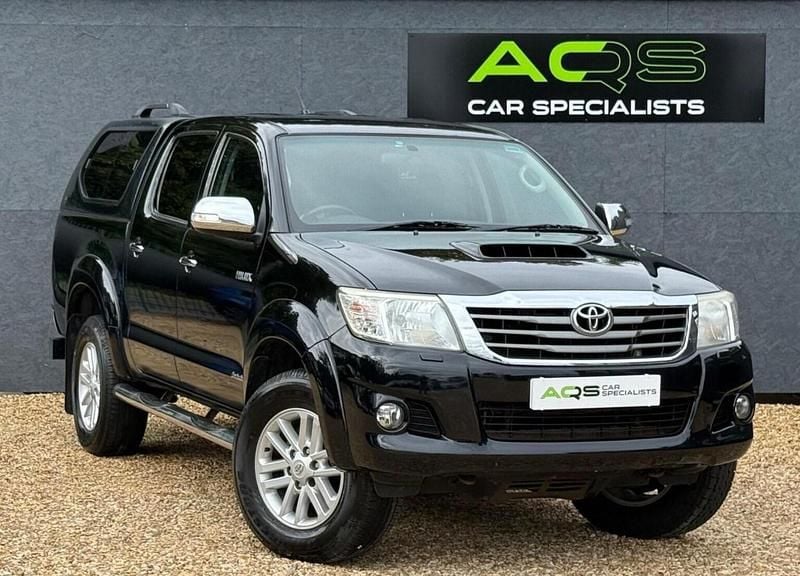Black Used 2015 Toyota HiLux Pickup | £13,989 (A bit pricey) - Image 1/4