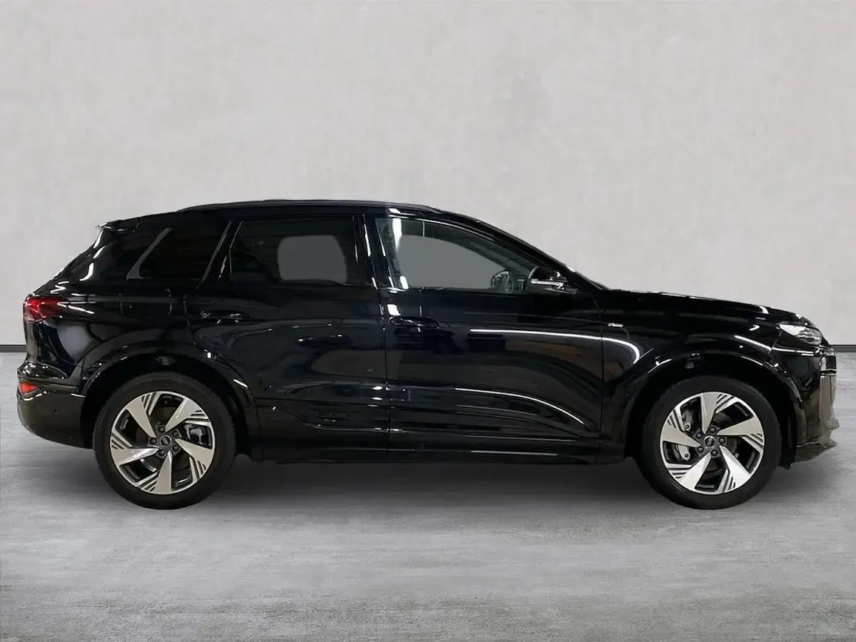Used Audi Q6 e-tron S-Line 285 kW (388 HP) 2025 Other SUV