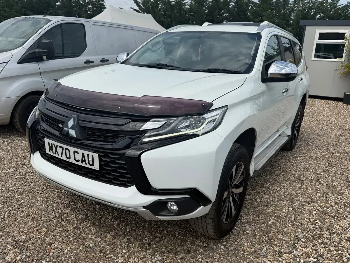 Used Mitsubishi Shogun 2020 White SUV