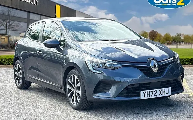 Używany Renault Clio V Iconic 90 KM (66 kW) 2022 Hatchback