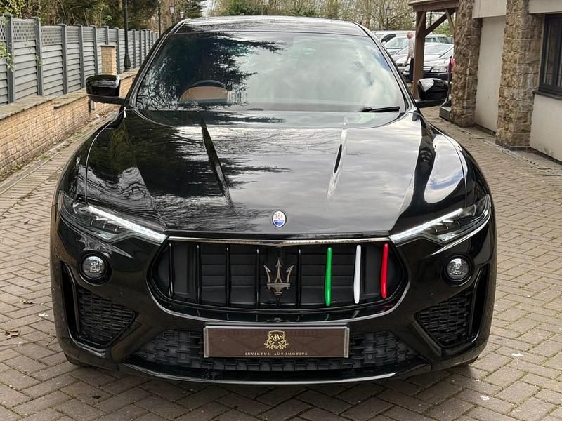 Used Maserati GranSport 350 HP (257 kW) 2019 Black Estate