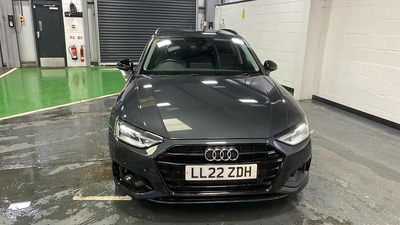 Used Audi A4 Sport 150 HP (110 kW) 2022 Grey Estate