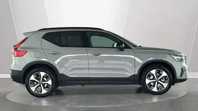 Used Volvo XC40 Plus 197 HP (144 kW) 2025 Grey SUV