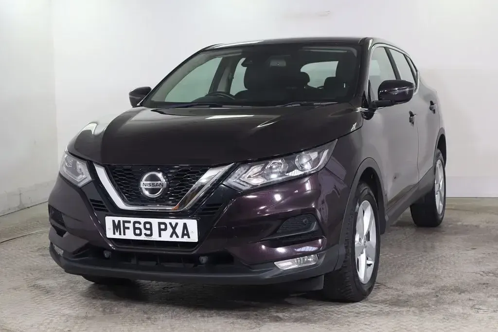 Used Nissan Qashqai Acenta Premium 160 HP (117 kW) 2019 Black SUV