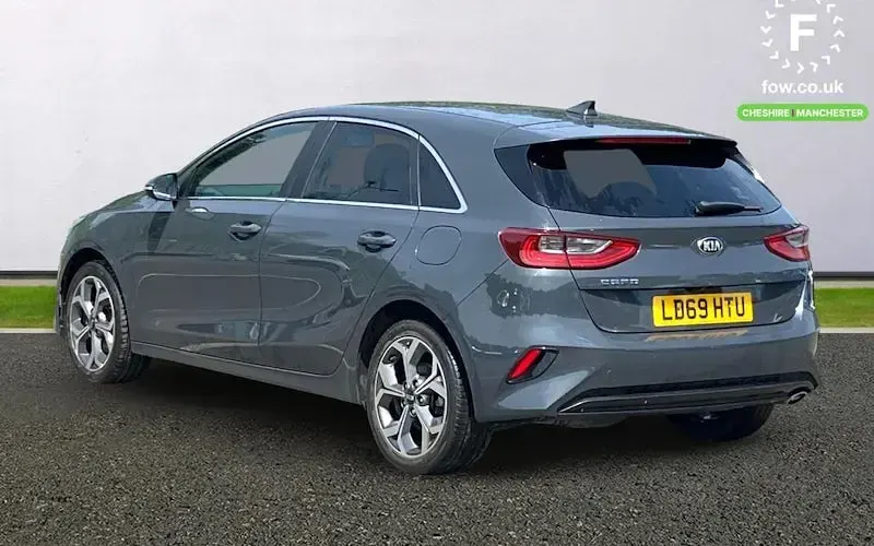 Begagnad Kia Ceed 136 HK (100 kW) 2019 Grå Halvkombi