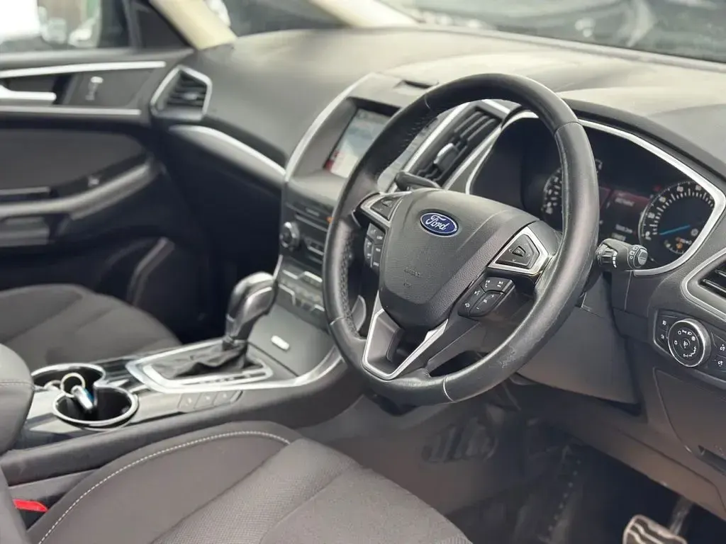 Used Ford S-MAX Sport 180 HP (132 kW) 2017 Black MPV