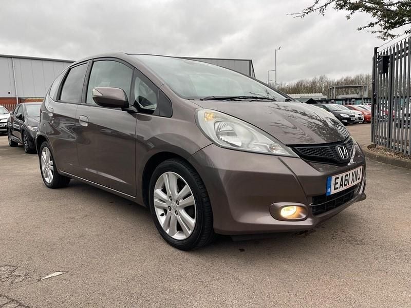 Used Honda Jazz EX 99 HP (72 kW) 2011 Brown Hatchback