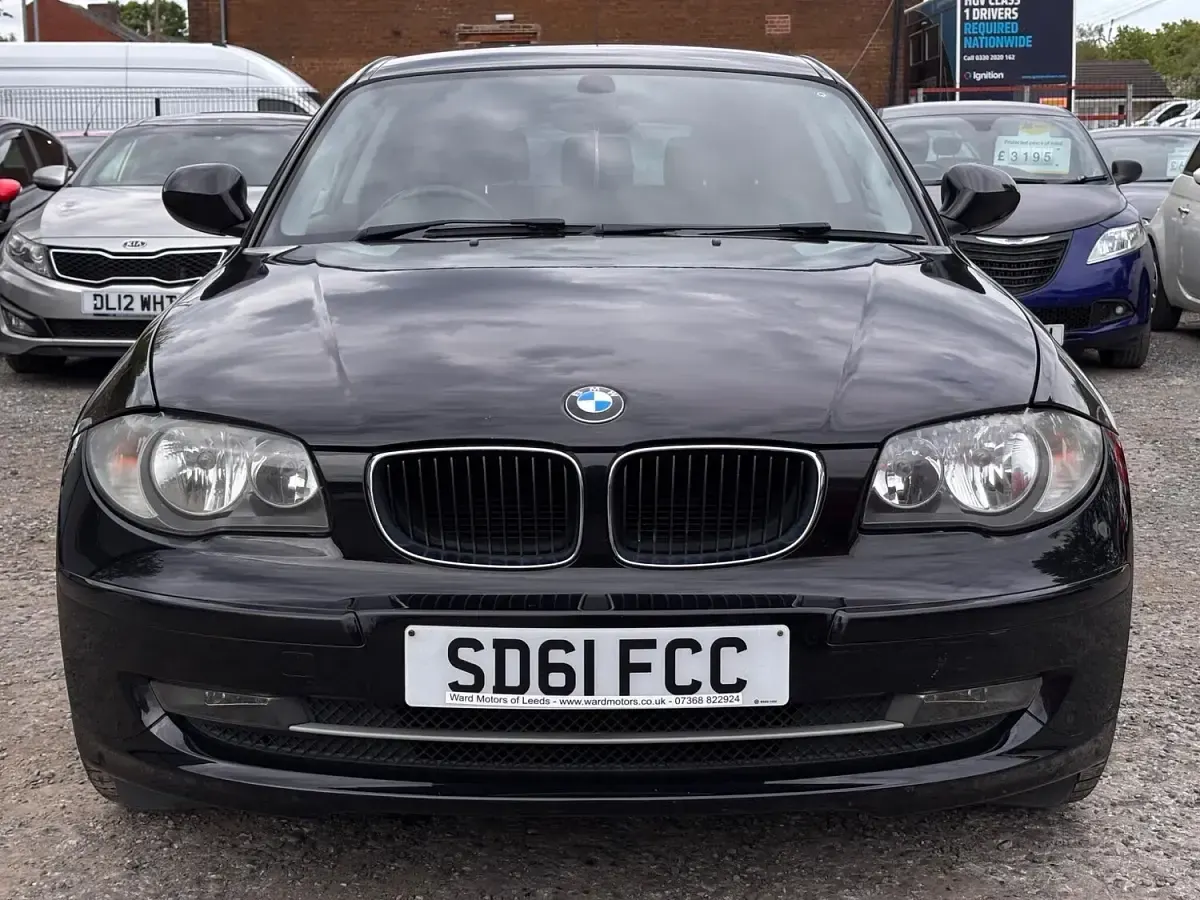 Used BMW 116 Sport Line 2011 Black Hatchback