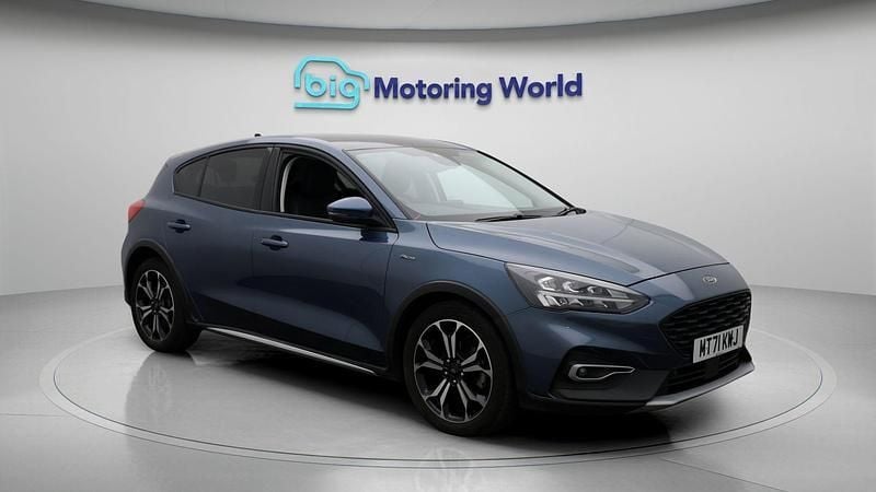 Used 2022 Ford Focus Active X | £16,800 (Fair price) - Image 1/4