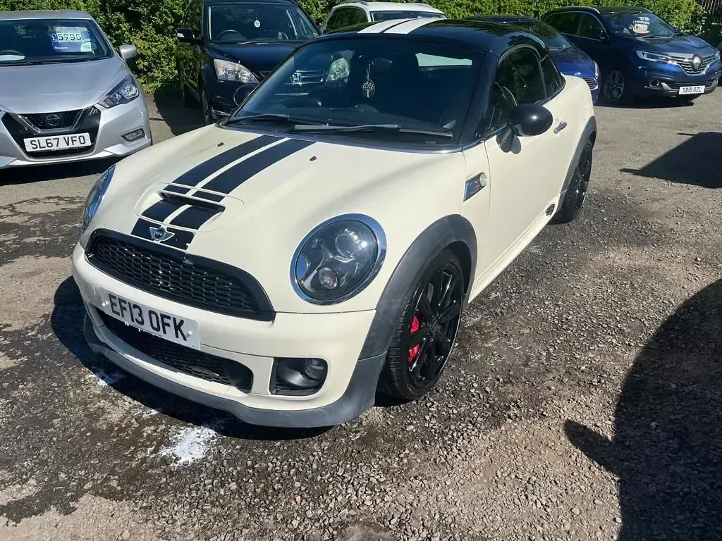 Used Mini Cooper SD Coupé 143 HP (105 kW) 2013 White Coupe