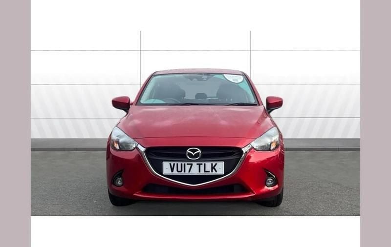 Used Mazda 2 90 HP (66 kW) 2017 Red Hatchback