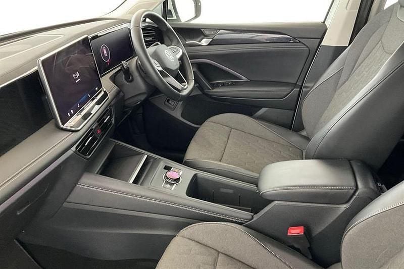 Used VW Tiguan Match 150 HP (110 kW) 2024 White SUV