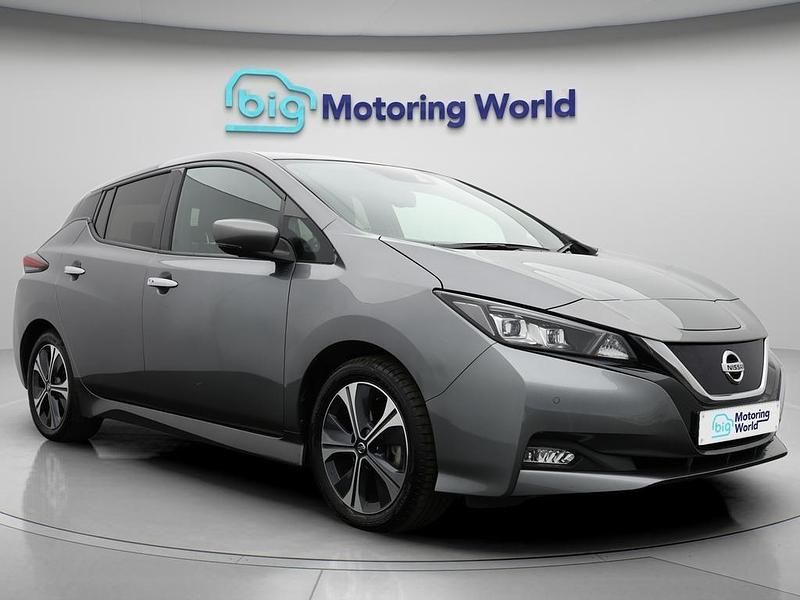Grey Used 2022 Nissan Leaf Tekna Hatchback | £9,600 (Good price) - Image 1/4