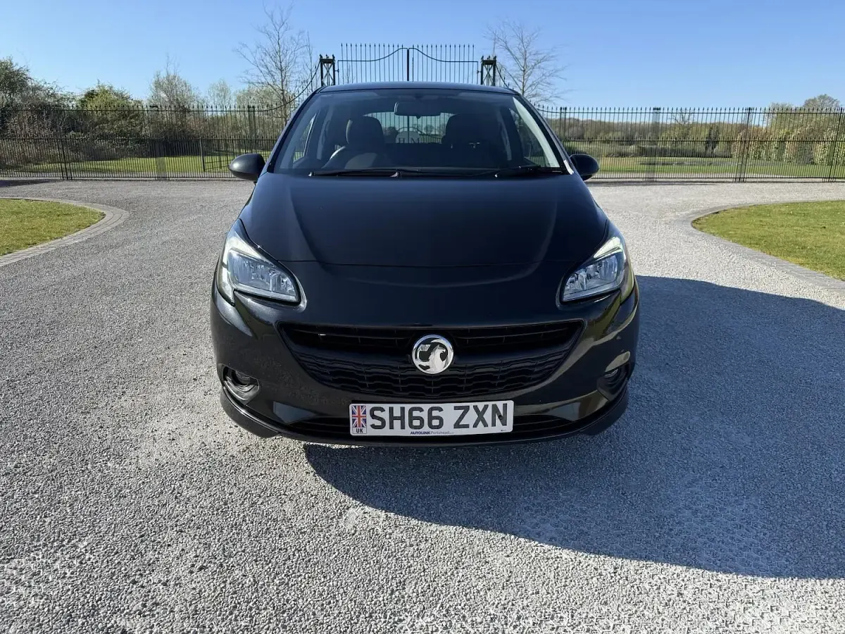 Used Vauxhall Corsa Edition 75 HP (55 kW) 2016 Black Hatchback