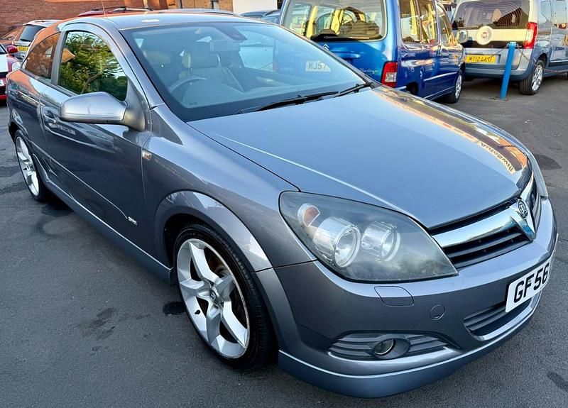 Grey Used 2006 Vauxhall Astra SRi Hatchback | £1,395 (Fair price) - Image 1/4