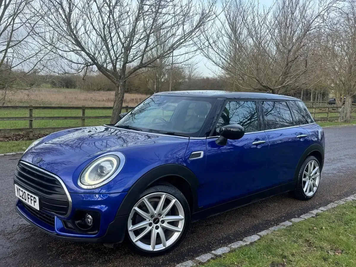Begagnad Mini Cooper Clubman Sport 2020 Blå Kombi