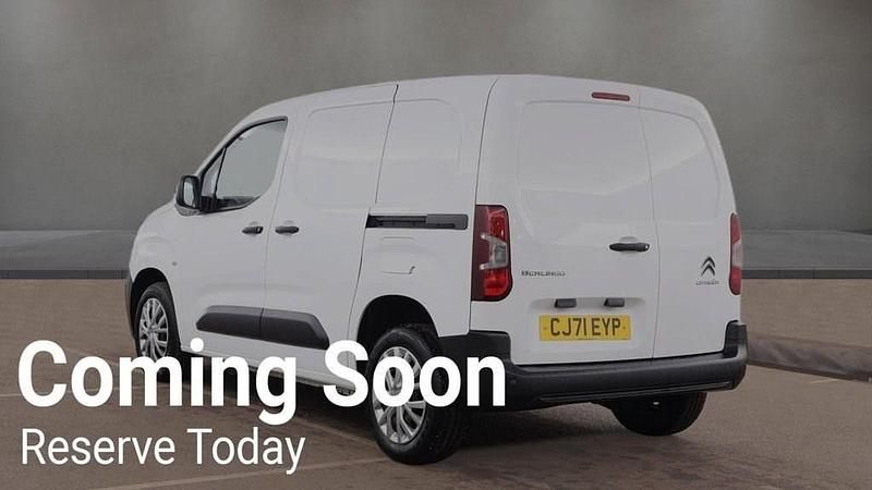 Used Citroën Berlingo 100 HP (73 kW) 2022 White MPV
