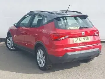 Used Seat Arona SE Technology 95 HP (69 kW) 2017 Red SUV