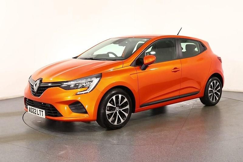 Używany Renault Clio V Iconic 2022 Pomarańczowy Hatchback