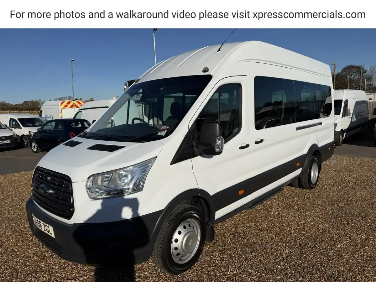 Usado Ford Transit Trend 125 CV (91 kW) 2016 Blanco Berlina