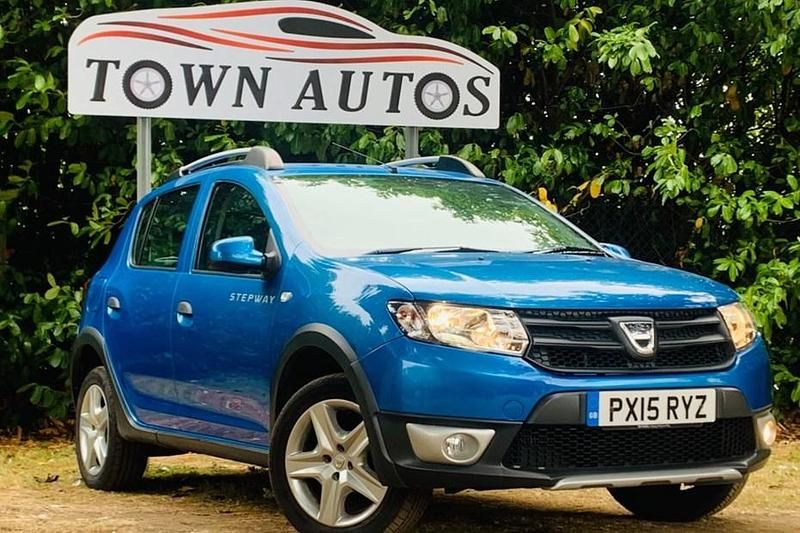 Blue Used 2015 Dacia Sandero Ambiance Hatchback | £4,990 (Fair price) - Image 1/1