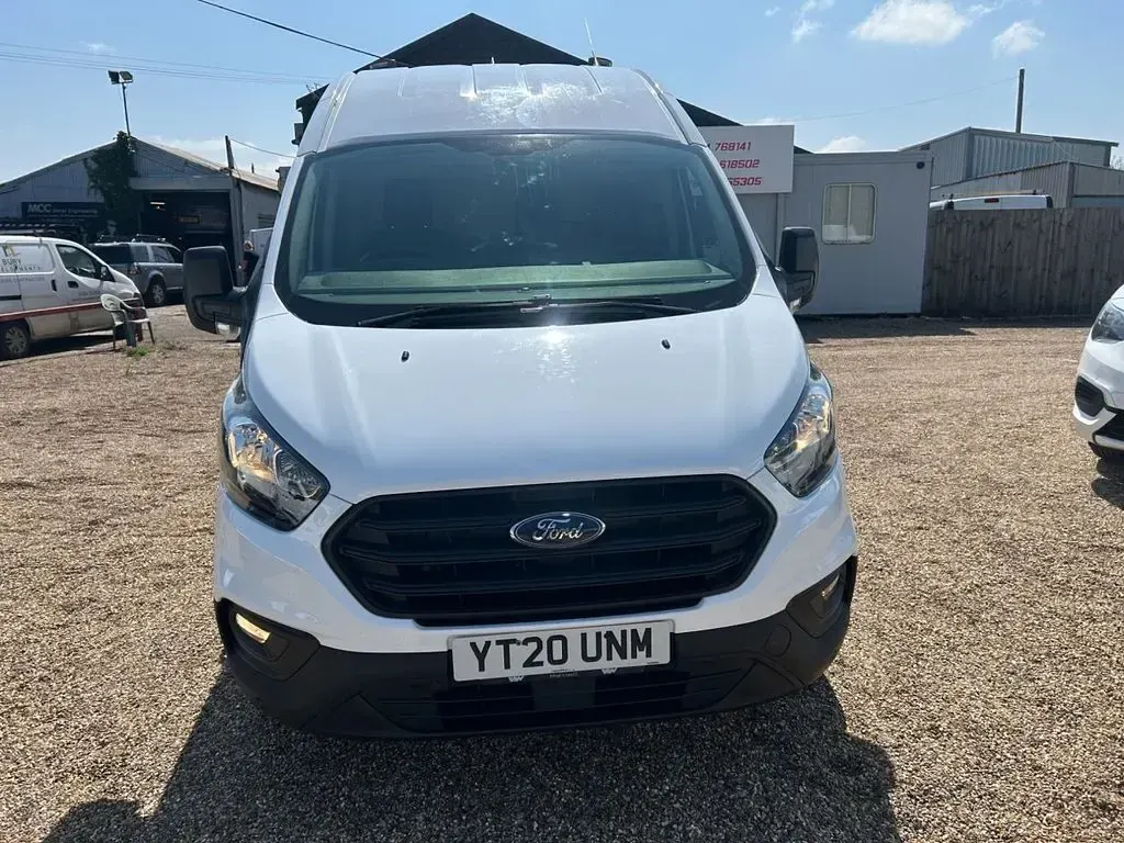 Used Ford Transit Custom 105 HP (77 kW) 2020 White Van