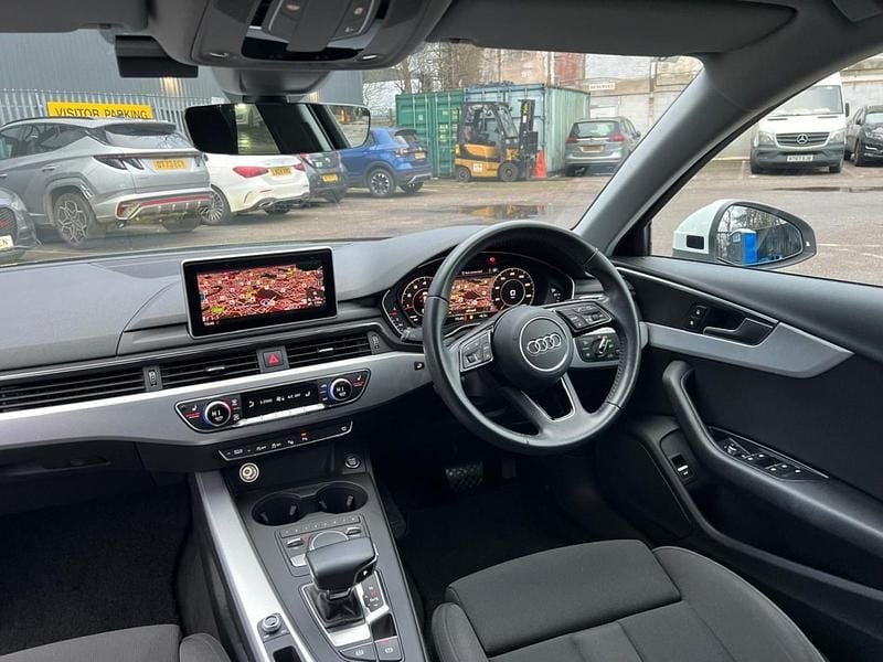 Used Audi A4 2018 White Estate
