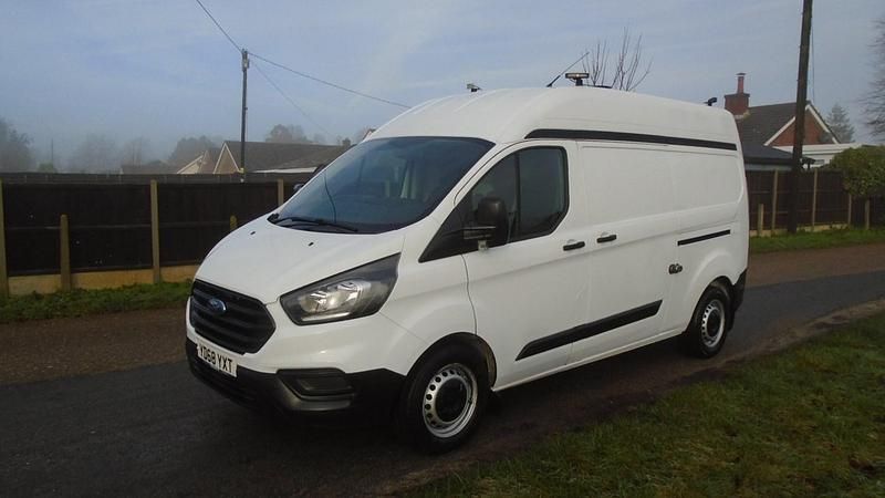 Used Ford Transit Custom 130 HP (95 kW) 2018 White Van