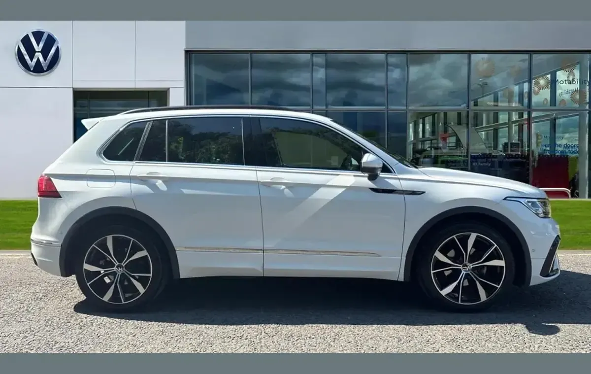 Used VW Tiguan R-line 150 HP (110 kW) 2022 White SUV