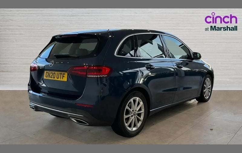 Used Mercedes B180 Executive 134 HP (98 kW) 2020 Blue MPV