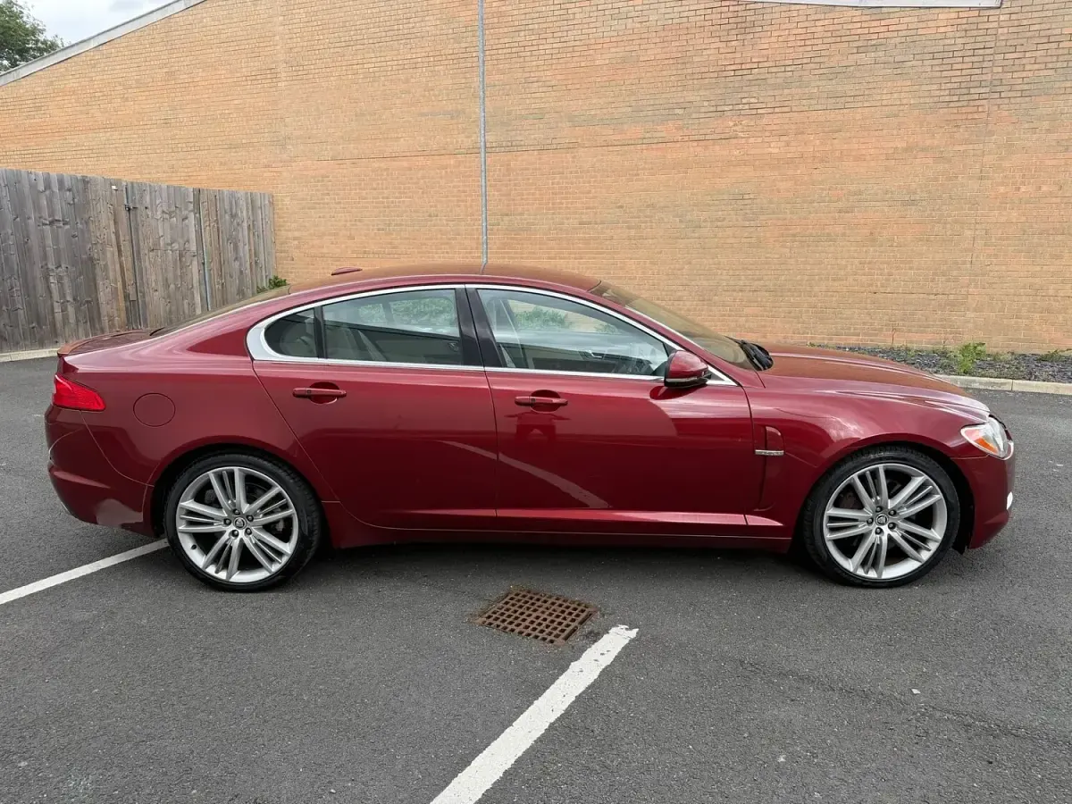 Used Jaguar XF Premium Luxury 2010 Red Sedan